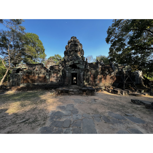 Picture Cambodia Siem Reap Ta Som 2023-01 10 - Tour Ta Som