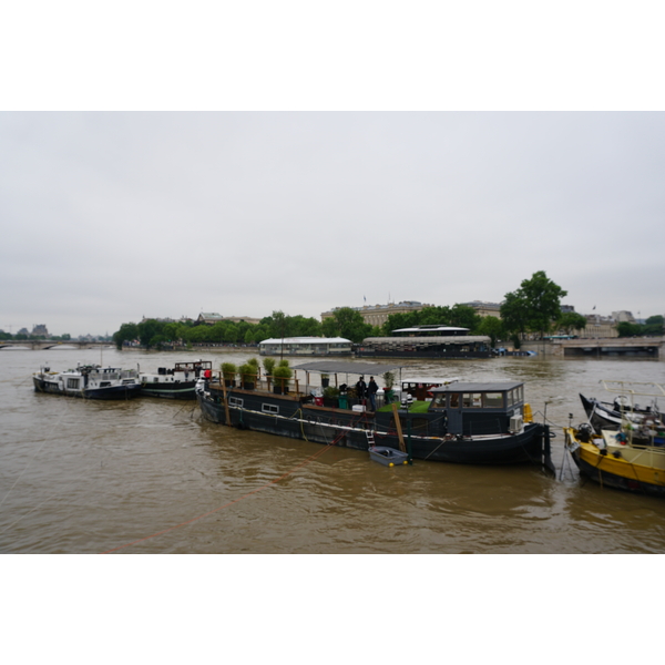 Picture France Paris Seine river 2016-06 70 - History Seine river