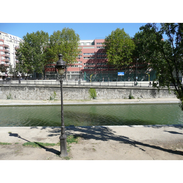 Picture France Paris Canal St Martin 2007-08 92 - Recreation Canal St Martin