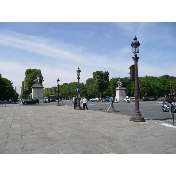 Picture France Paris La Concorde 2007-05 16 - Tours La Concorde