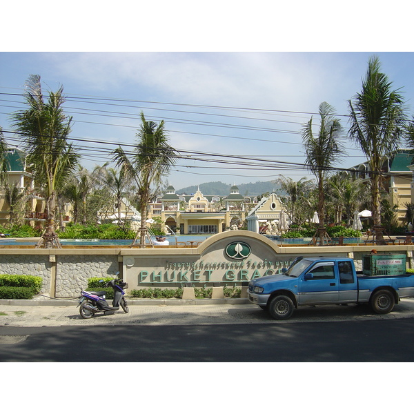 Picture Thailand Phuket Patong Beach Road 2005-12 37 - Around Beach Road