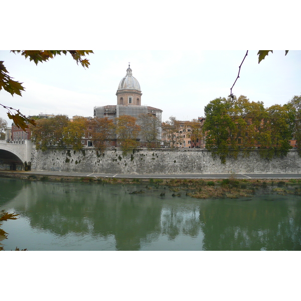 Picture Italy Rome Lungotevere Gianicolense 2007-11 4 - History Lungotevere Gianicolense