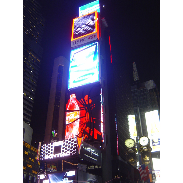 Picture United States New York Time Square 2006-03 42 - Center Time Square