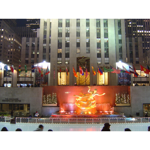 Picture United States New York Rockefeller Center 2006-03 3 - Journey Rockefeller Center