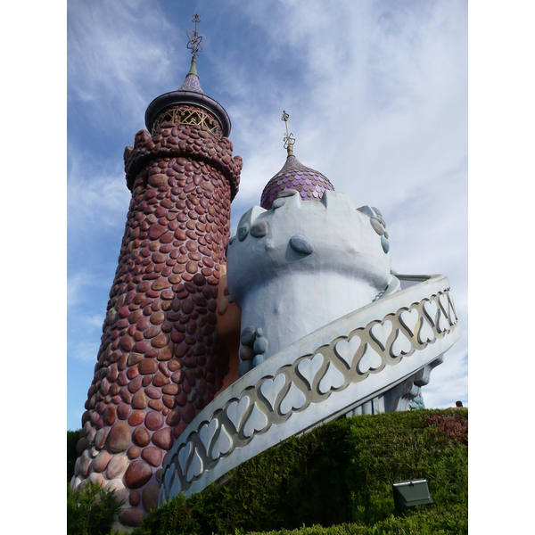 Picture France Disneyland Paris Alice Labyrinth 2007-07 20 - Tour Alice Labyrinth