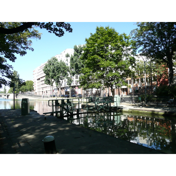 Picture France Paris Canal St Martin 2007-08 86 - Around Canal St Martin