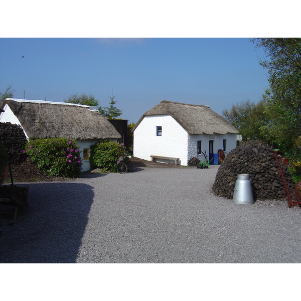 Picture Ireland Kerry Bog village 2004-05 3 - Journey Kerry Bog village