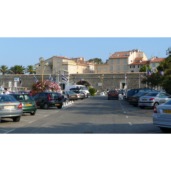 Picture France Antibes Port Vauban 2007-07 54 - Center Port Vauban