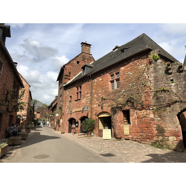 Picture France Collonges la Rouge 2018-04 26 - Around Collonges la Rouge