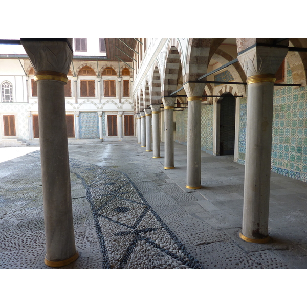 Picture Turkey Istanbul Topkapi Harem 2009-06 55 - Around Topkapi Harem