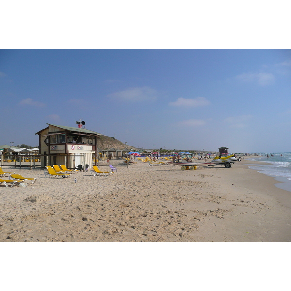 Picture Israel Rishon Le Zion Beach 2007-06 43 - Discovery Rishon Le Zion Beach