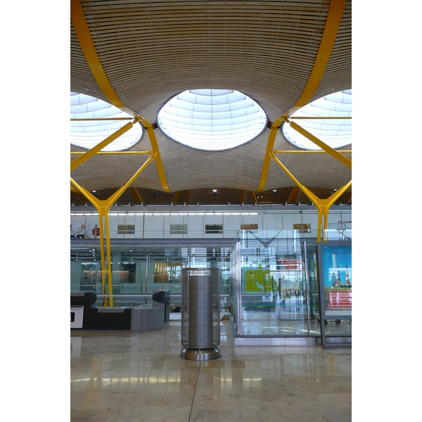 Picture Spain Madrid Barajas Airport 2007-09 45 - Center Barajas Airport