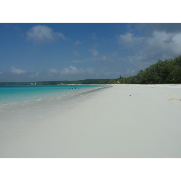 Picture New Caledonia Lifou Chateaubriant bay 2010-05 5 - Tour Chateaubriant bay