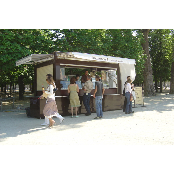 Picture France Paris Garden of Tuileries 2007-05 134 - Recreation Garden of Tuileries