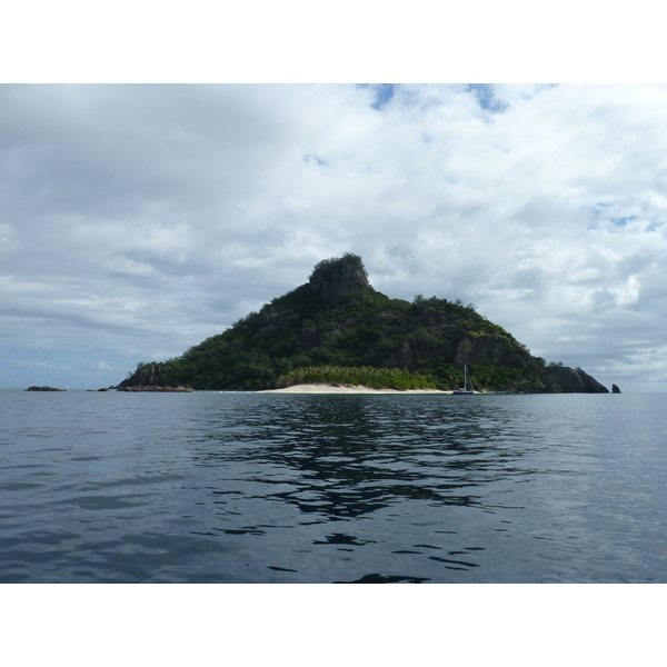 Picture Fiji Amunuca Island to Castaway Island 2010-05 11 - History Amunuca Island to Castaway Island