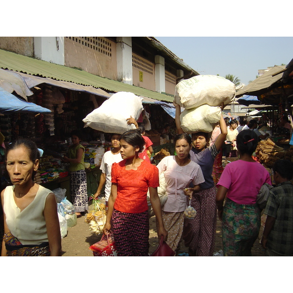 Picture Myanmar Dawei (TAVOY) 2005-01 114 - Discovery Dawei (TAVOY)