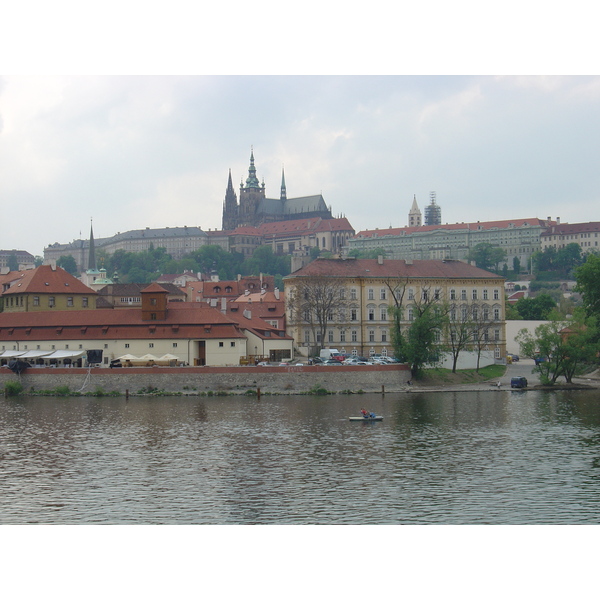 Picture Czech Republic Prague 2004-05 93 - Discovery Prague