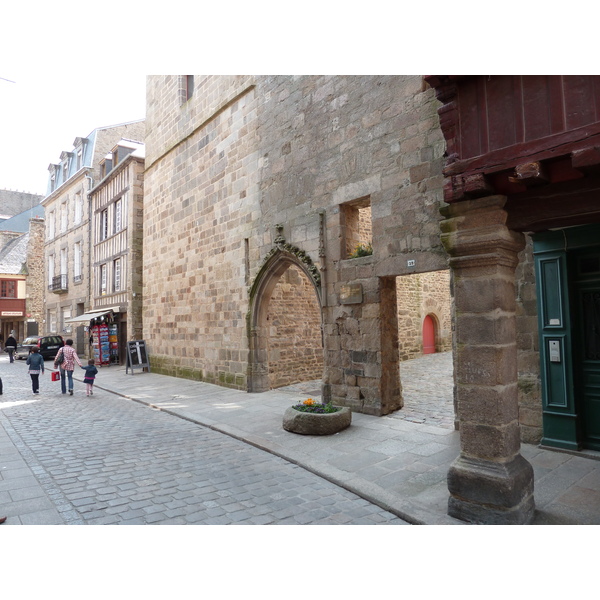 Picture France Dinan 2010-04 16 - History Dinan