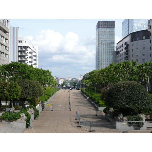 Picture France Paris La Defense 2007-05 51 - Recreation La Defense