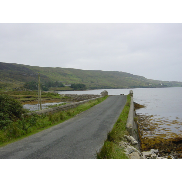 Picture Ireland Connemara 2003-09 42 - Center Connemara