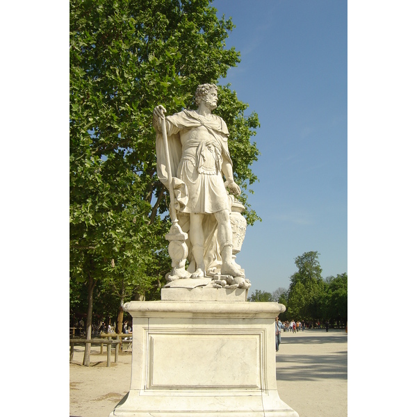 Picture France Paris Garden of Tuileries 2007-05 101 - Recreation Garden of Tuileries