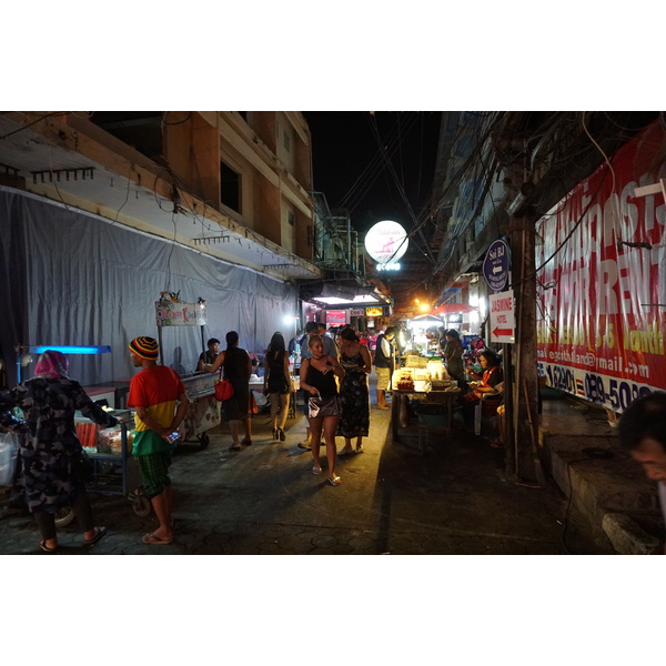 Picture Thailand Pattaya Walking street 2016-12 10 - Discovery Walking street