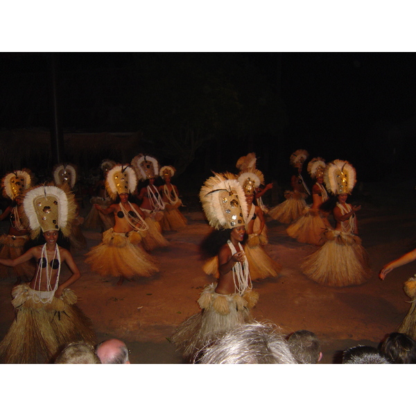 Picture Polynesia Moorea 2006-04 117 - Tour Moorea