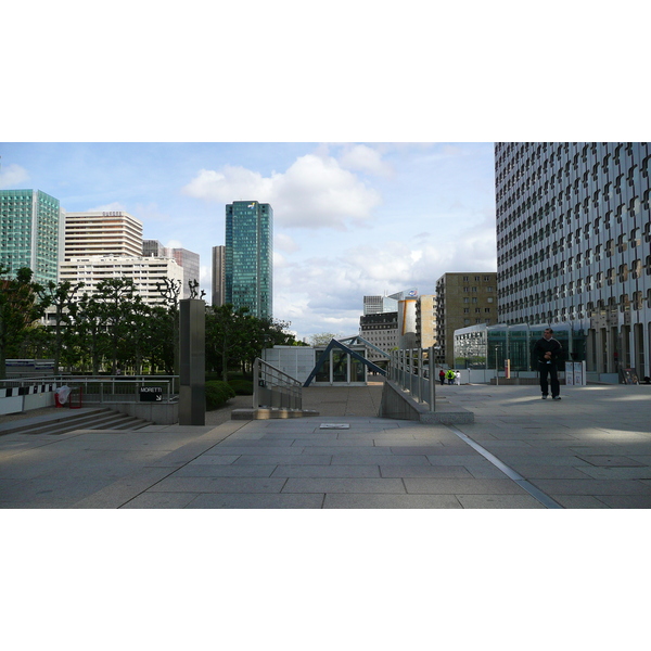 Picture France Paris La Defense 2007-05 86 - Discovery La Defense