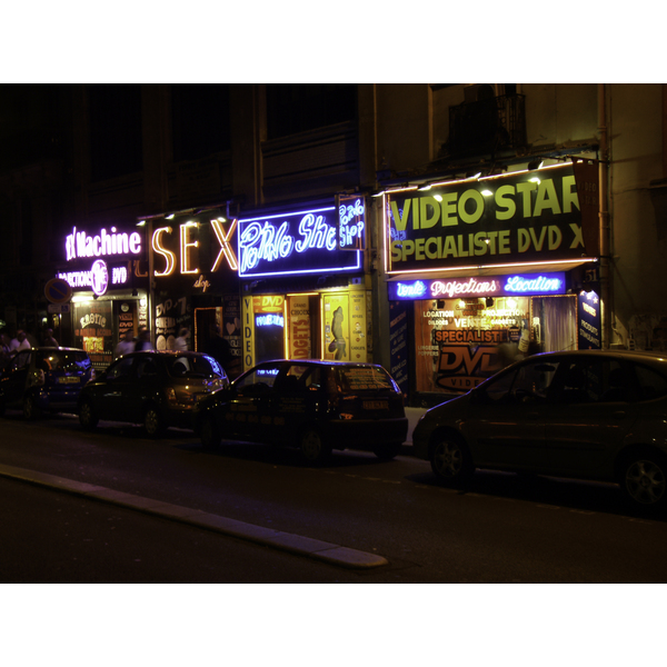 Picture France Paris Pigalle by night 2007-07 0 - Center Pigalle by night