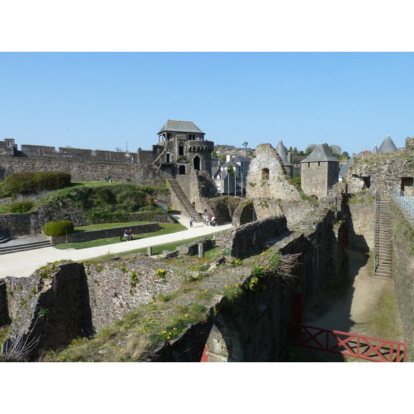 Picture France Fougeres 2010-04 132 - History Fougeres