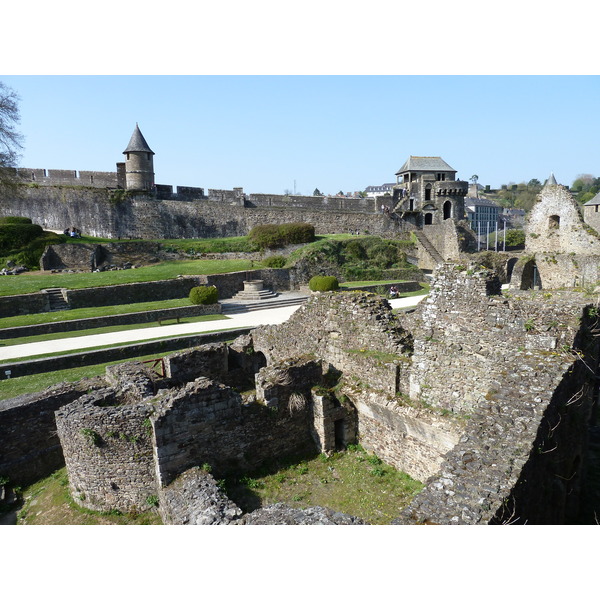 Picture France Fougeres 2010-04 104 - Center Fougeres