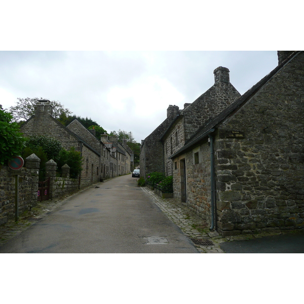 Picture France Locronan 2008-07 68 - History Locronan