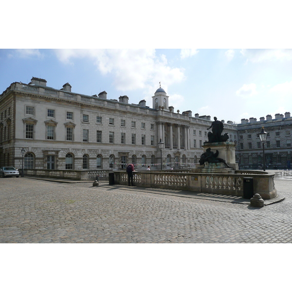 Picture United Kingdom London Somerset House 2007-09 27 - Around Somerset House