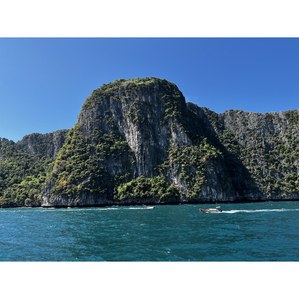 Picture Thailand Phuket to Ko Phi Phi Ferry 2021-12 10 - Tours Phuket to Ko Phi Phi Ferry