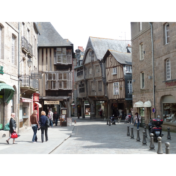 Picture France Dinan 2010-04 44 - Tour Dinan