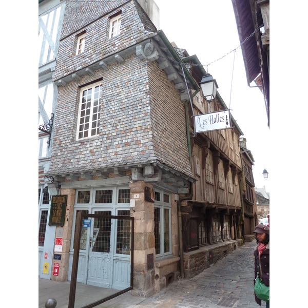 Picture France Dinan 2010-04 31 - Center Dinan