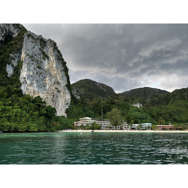 Picture Thailand Ko Phi Phi Don 2021-12 9 - Center Ko Phi Phi Don