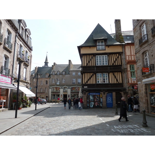 Picture France Dinan 2010-04 0 - Tours Dinan