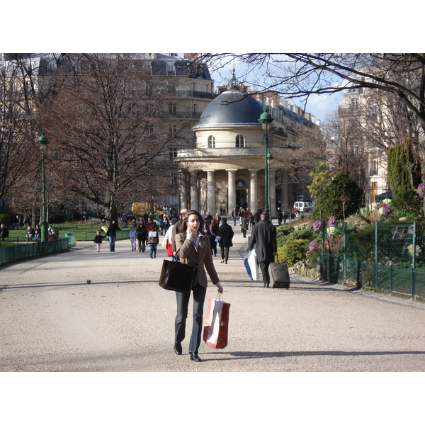 Picture France Paris 8th Arrondissement Monceau Garden 2006-03 15 - Discovery Monceau Garden