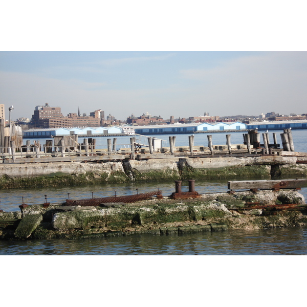 Picture United States New York Battery Park 2006-03 29 - Journey Battery Park