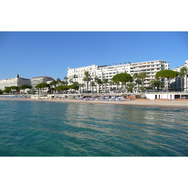 Picture France Cannes Croisette 2007-10 33 - Tour Croisette