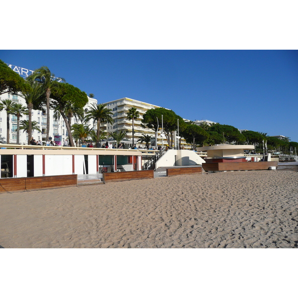 Picture France Cannes Croisette 2007-10 1 - Tour Croisette