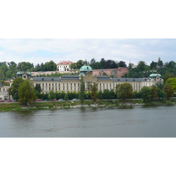 Picture Czech Republic Prague Vltava river 2007-07 51 - Center Vltava river