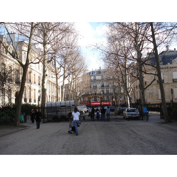 Picture France Paris 8th Arrondissement Monceau Garden 2006-03 60 - Journey Monceau Garden