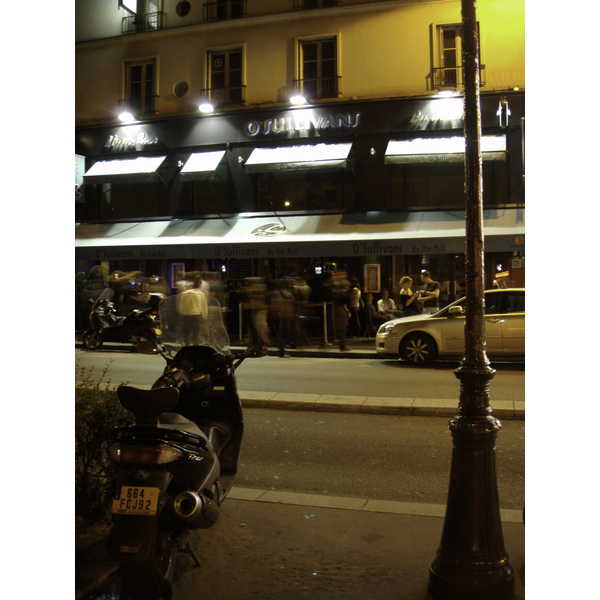 Picture France Paris Pigalle by night 2007-07 21 - Journey Pigalle by night