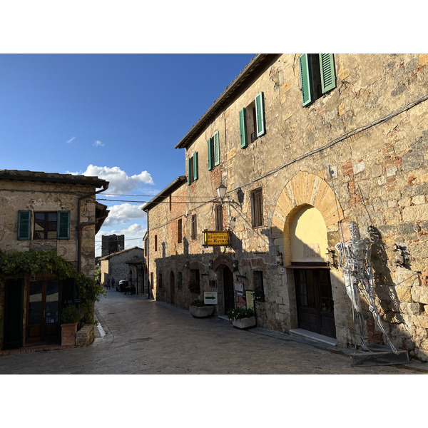 Picture Italy Monteriggioni 2021-09 13 - Discovery Monteriggioni