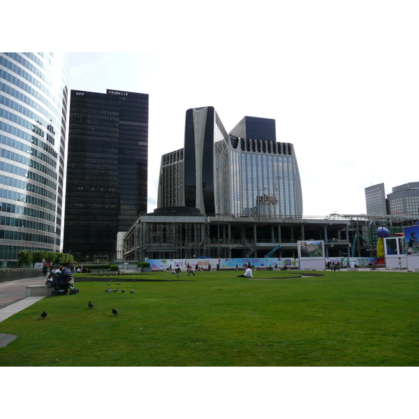 Picture France Paris La Defense 2007-05 38 - Around La Defense