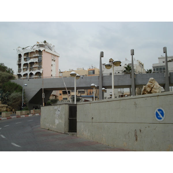 Picture Israel Tel Aviv Tel Aviv Sea Shore 2006-12 26 - Around Tel Aviv Sea Shore