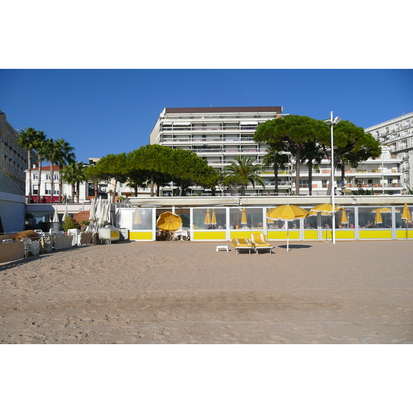 Picture France Cannes Croisette 2007-10 15 - History Croisette