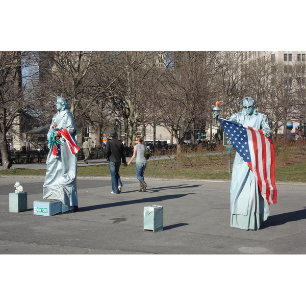 Picture United States New York Battery Park 2006-03 31 - History Battery Park